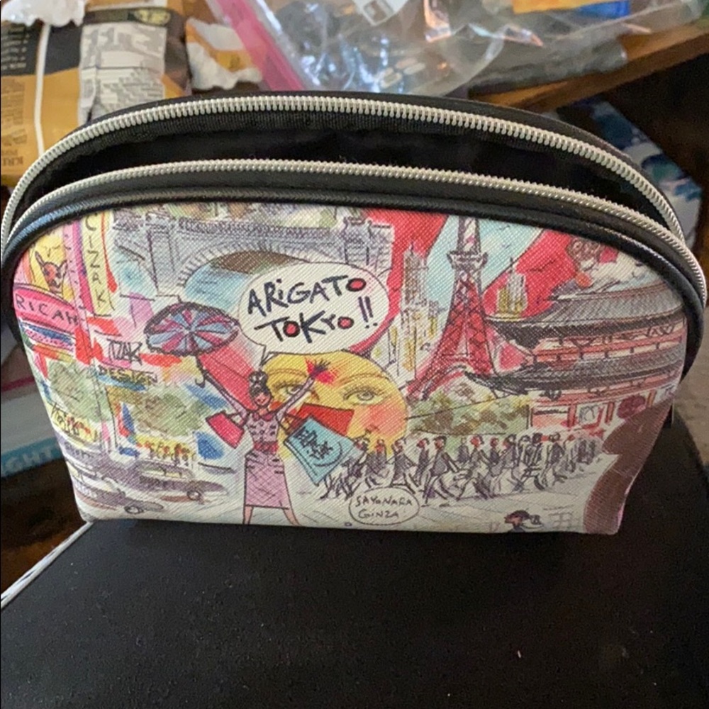 Izak makeup bag Arigato Tokyo cute colorful Sears